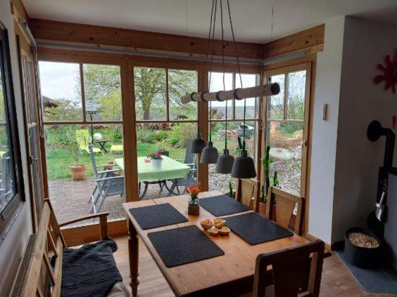 Kuckucksnest - Ferienwohnung Welschneudorf Esterno foto